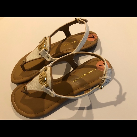 Tommy Hilfiger - Picture 3 of 7